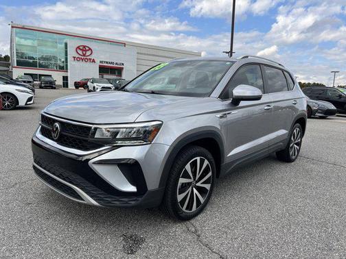 2023 Volkswagen Taos 1.5T SE