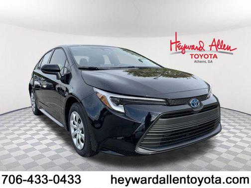 2025 Toyota Corolla Hybrid LE