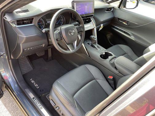2024 Toyota Venza XLE