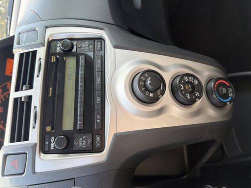 2009 Toyota Yaris Base