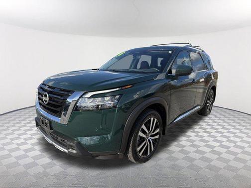 2024 Nissan Pathfinder Platinum FWD