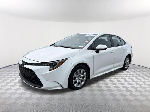 Ice Cap 2024 Toyota Corolla LE