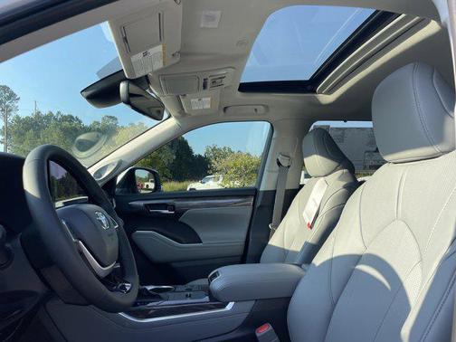 2025 Toyota Highlander Limited