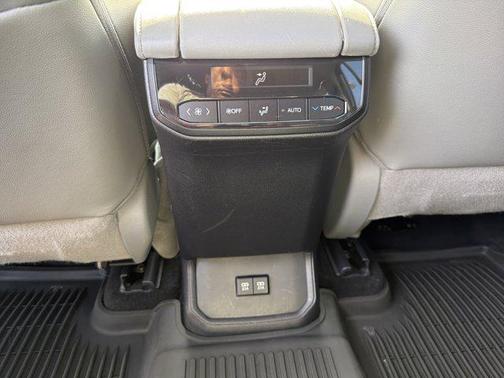 2020 Toyota Highlander Hybrid XLE