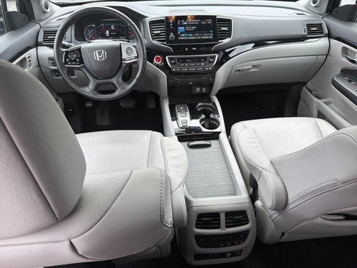 2019 Honda Pilot Touring 8-Passenger