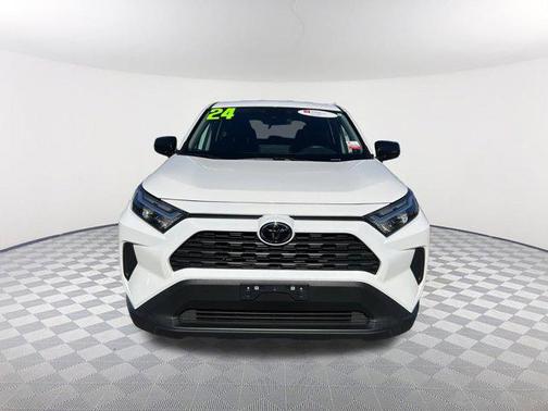 2024 Toyota RAV4 LE