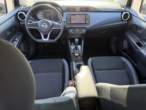2023 Nissan Versa 1.6 SV