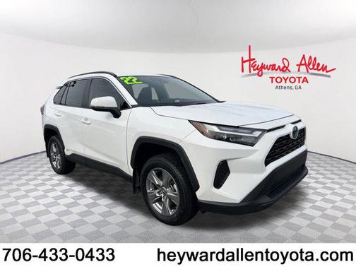 2022 Toyota RAV4 Hybrid XLE