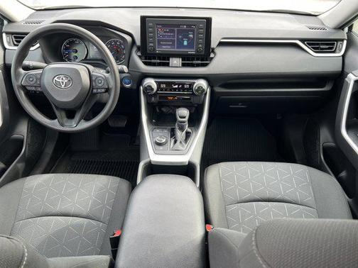 2022 Toyota RAV4 Hybrid XLE