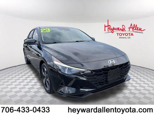 2023 Hyundai ELANTRA SEL