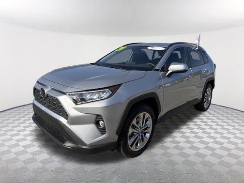 2020 Toyota RAV4 XLE Premium