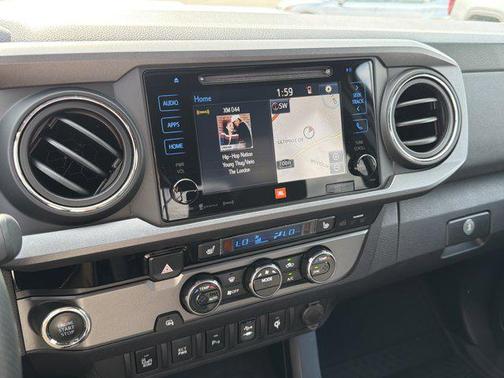 2017 Toyota Tacoma TRD Sport