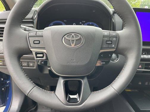 2025 Toyota Camry XLE