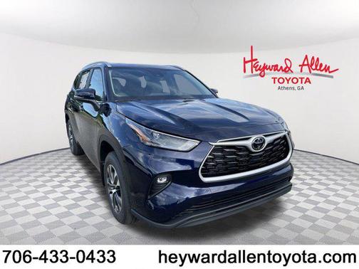 2025 Toyota Highlander XLE
