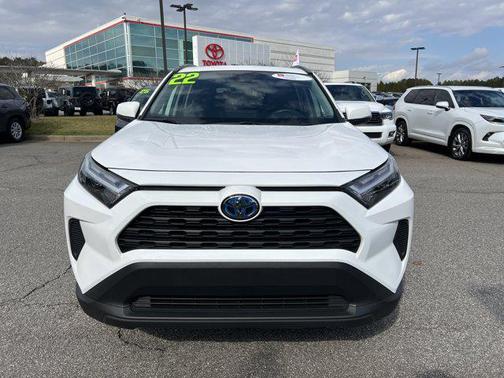 2022 Toyota RAV4 Hybrid XLE