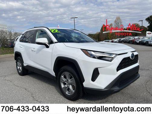 2022 Toyota RAV4 Hybrid XLE