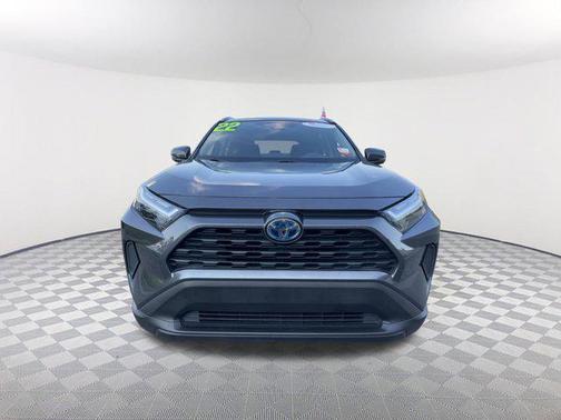 2022 Toyota RAV4 Hybrid XLE