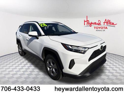 2024 Toyota RAV4 XLE