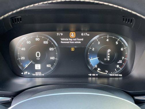 2019 Volvo XC60 T6 R-Design