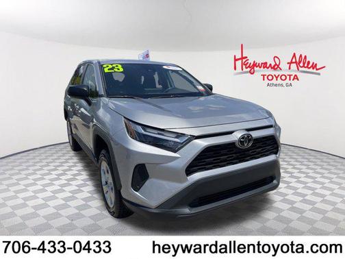 2023 Toyota RAV4 LE