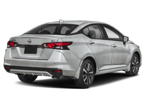 Brilliant Silver Metallic 2024 Nissan Versa 1.6 SV