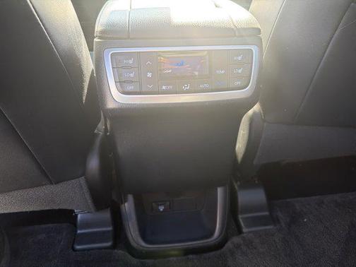 2015 Toyota Highlander Limited Platinum