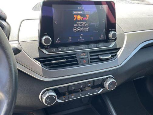 2023 Nissan Altima SR FWD