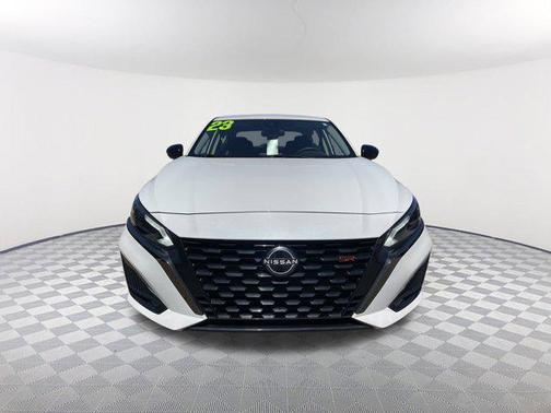 2023 Nissan Altima SR FWD