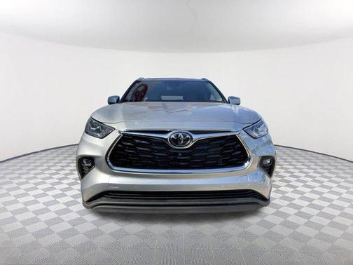 2025 Toyota Highlander Limited