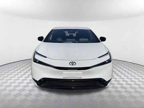 2025 Toyota Prius L