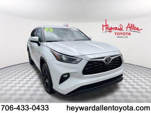 2023 Toyota Highlander LE