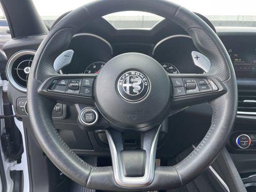 2022 Alfa Romeo Stelvio Sprint