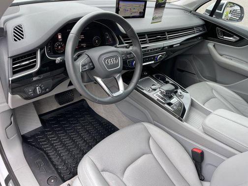 2019 Audi Q7 55 Premium Plus