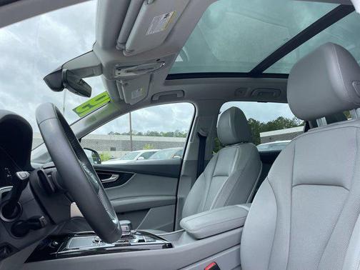 2019 Audi Q7 55 Premium Plus