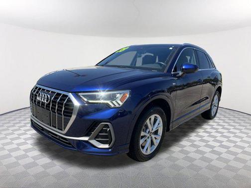 2023 Audi Q3 S line Premium