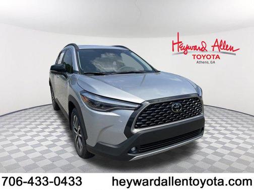 2025 Toyota Corolla Cross XLE