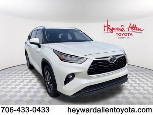 2020 Toyota Highlander Hybrid XLE