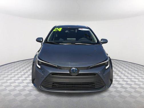 2024 Toyota Corolla Hybrid SE