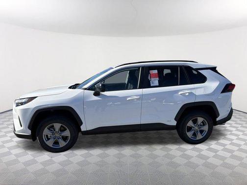 2025 Toyota RAV4 Hybrid LE