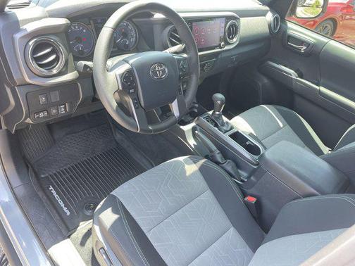 2020 Toyota Tacoma TRD Sport