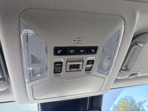 2019 Toyota RAV4 Hybrid XLE