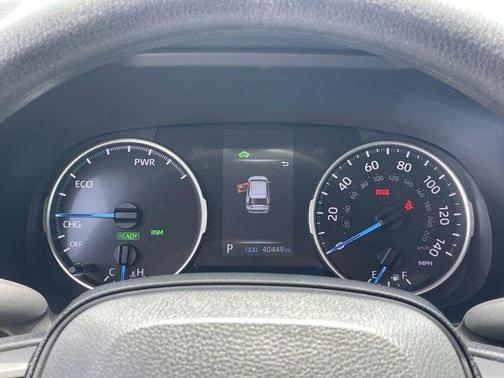 2022 Toyota RAV4 Hybrid XLE