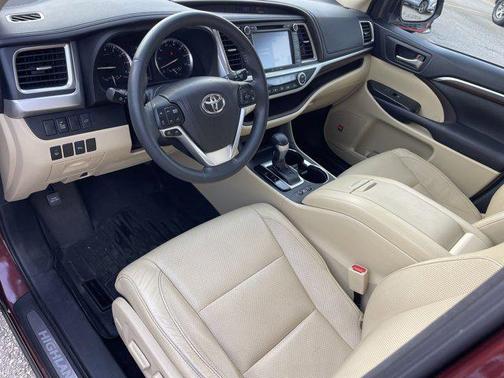 2016 Toyota Highlander Limited