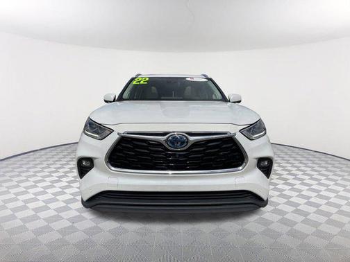 2022 Toyota Highlander Hybrid Limited