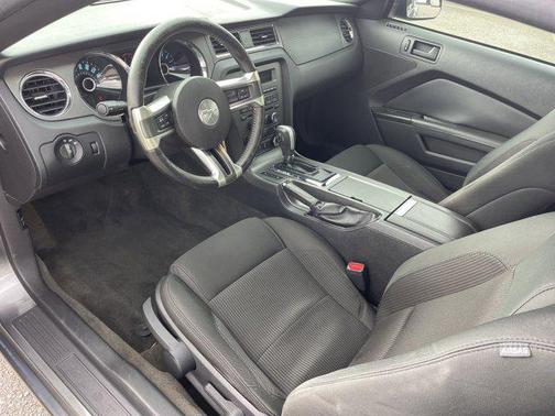 2014 Ford Mustang V6