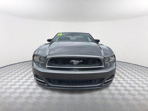 2014 Ford Mustang V6