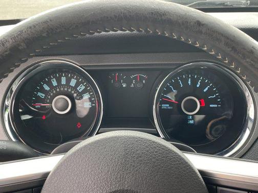 2014 Ford Mustang V6