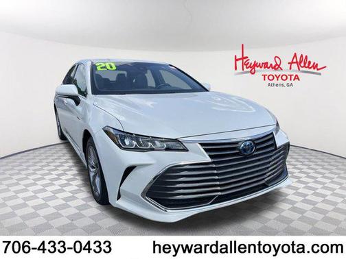2020 Toyota Avalon Hybrid XLE Plus
