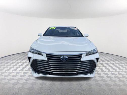 2020 Toyota Avalon Hybrid XLE Plus