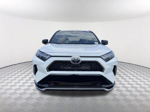 2025 Toyota RAV4 Hybrid SE